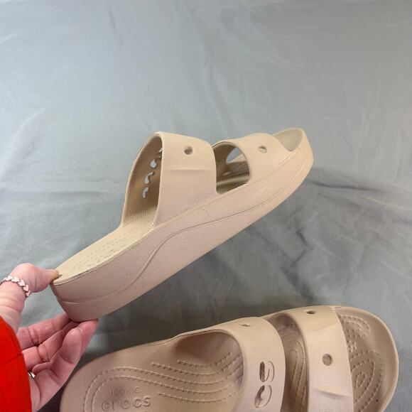 Crocs Baya Platform sandals women's size 7 - Picture 4 of 7